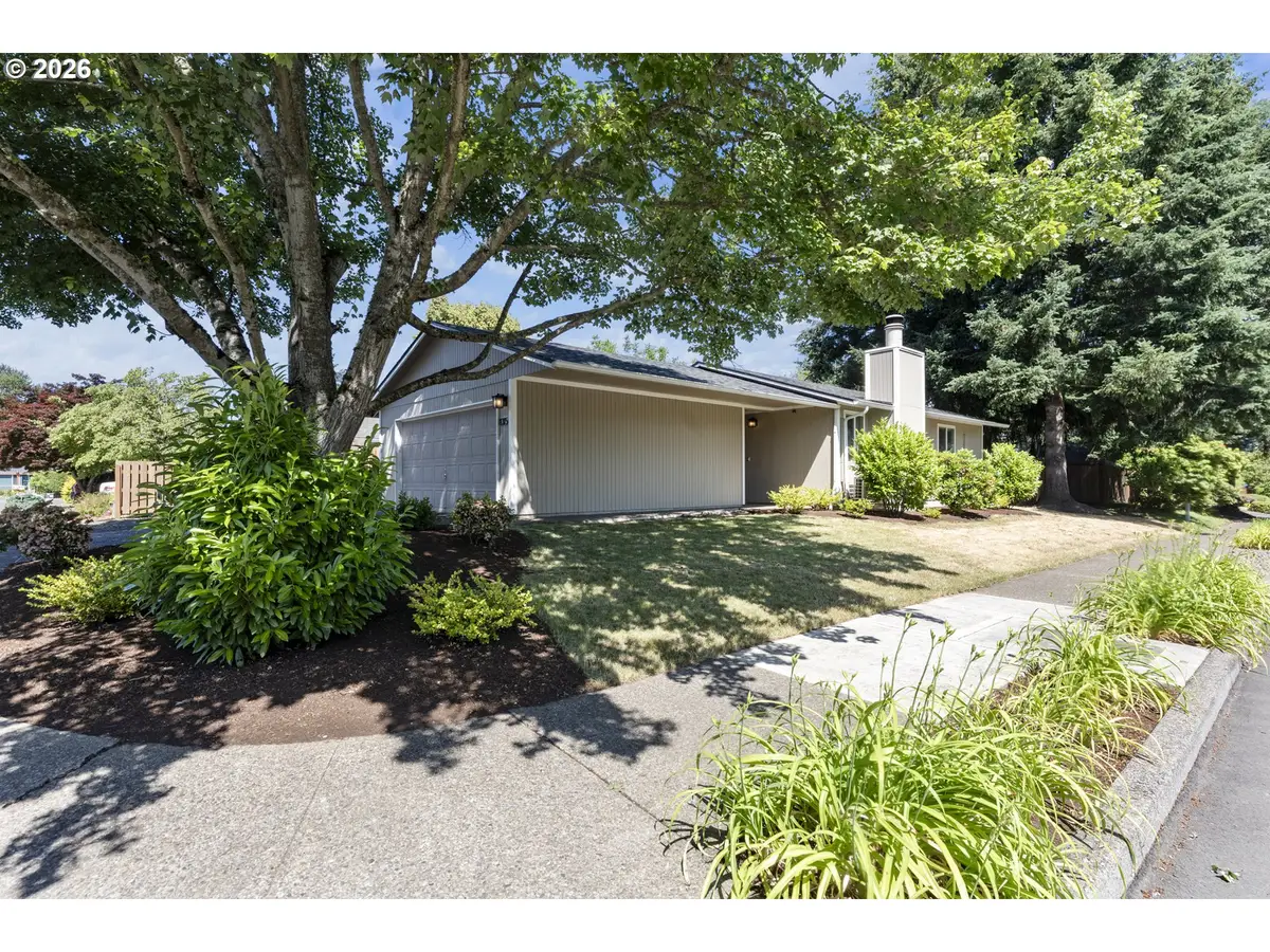8315 SW La Mancha Ct, Tigard, OR 97224 - #1