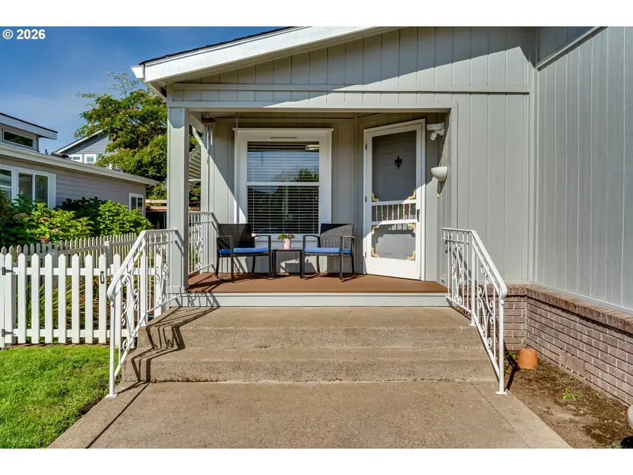 5301 Glenn Ellen Dr, Eugene, OR 97402 - #3