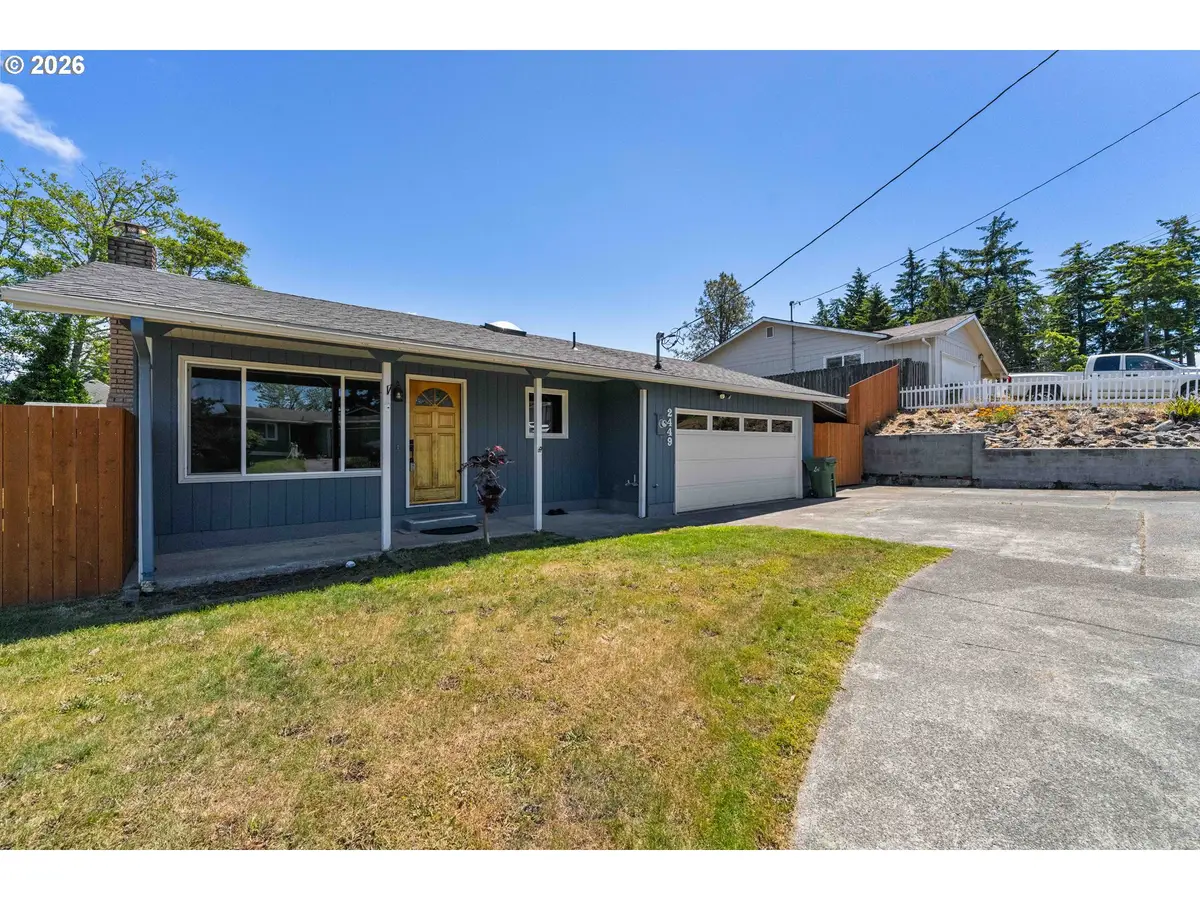 2449 Oak St, North Bend, OR 97459 - #1