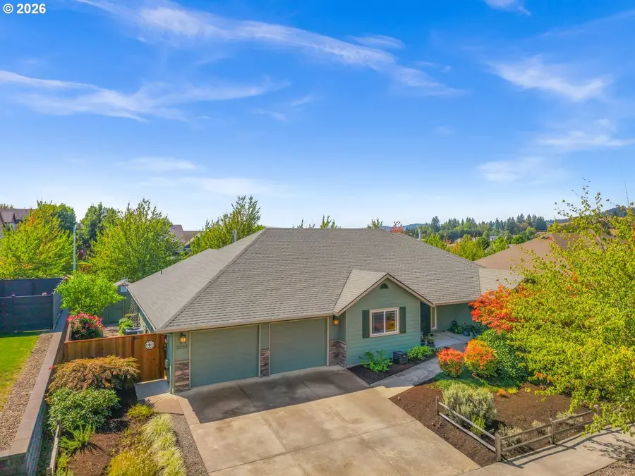 2662 NW Mt Ashland Dr, McMinnville, OR 97128 - #2
