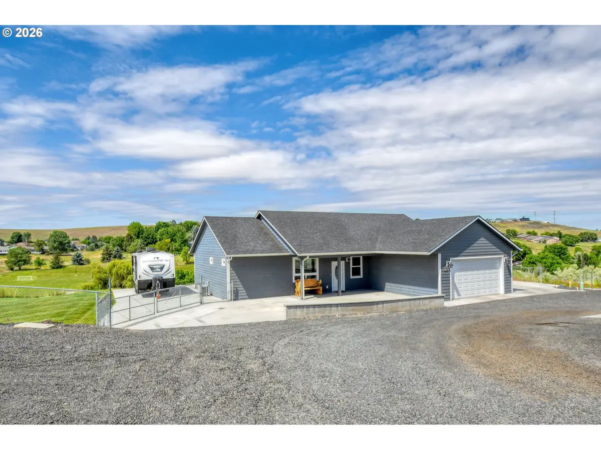527 SW Quinney Pl, Pendleton, OR 97801 - #1