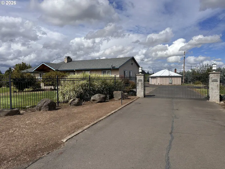8905 SW River Rd, Hillsboro, OR 97123 - #2