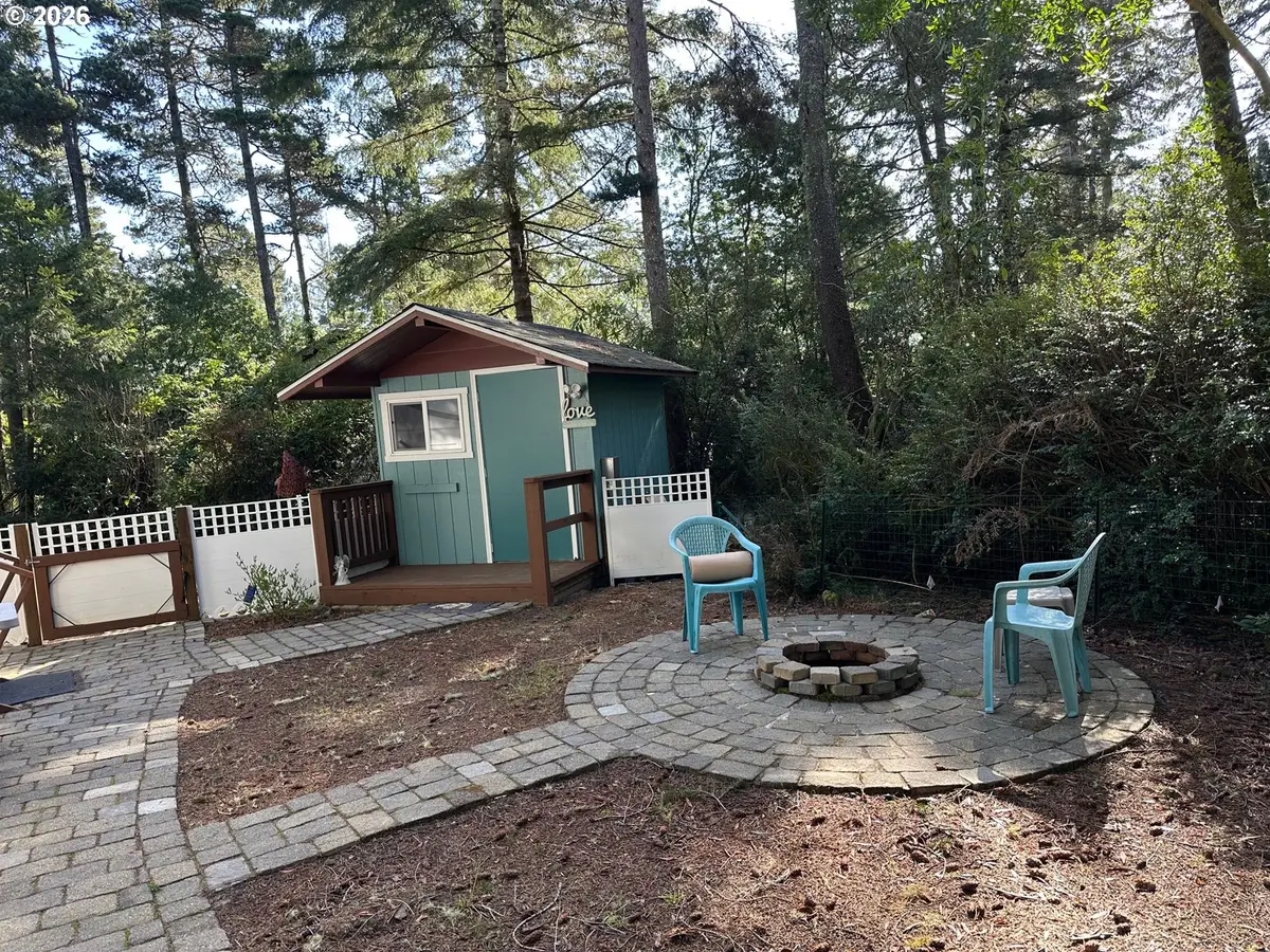 71 Castaway, Florence, OR 97439 - #1