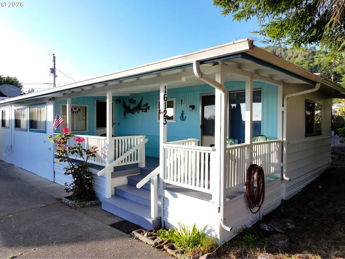 16123 Kings Way, Brookings, OR 97415 - #1