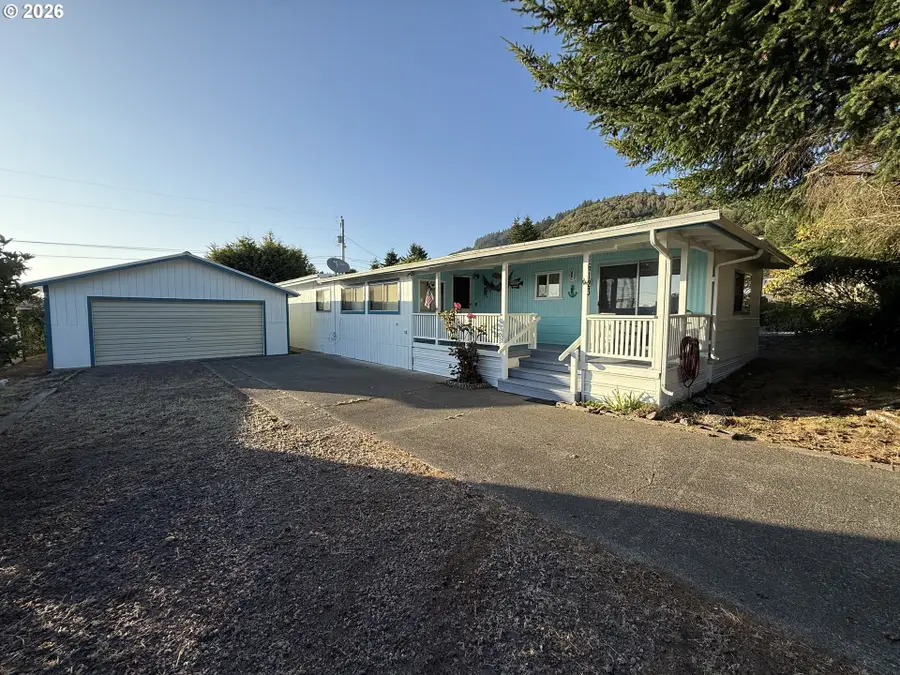 16123 Kings Way, Brookings, OR 97415 - #3