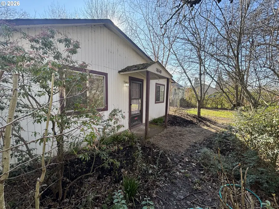 1860 W 12th Ave, Eugene, OR 97402 - #2