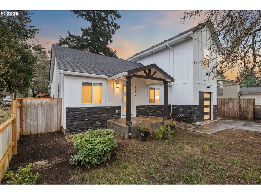 9504 SE 77th Ave, Milwaukie, OR 97222 - Image #2