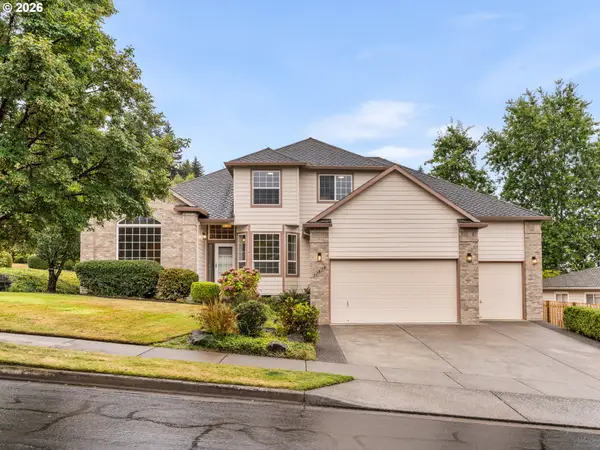 13456 SE Snowfire Dr, HappyValley, OR 97086