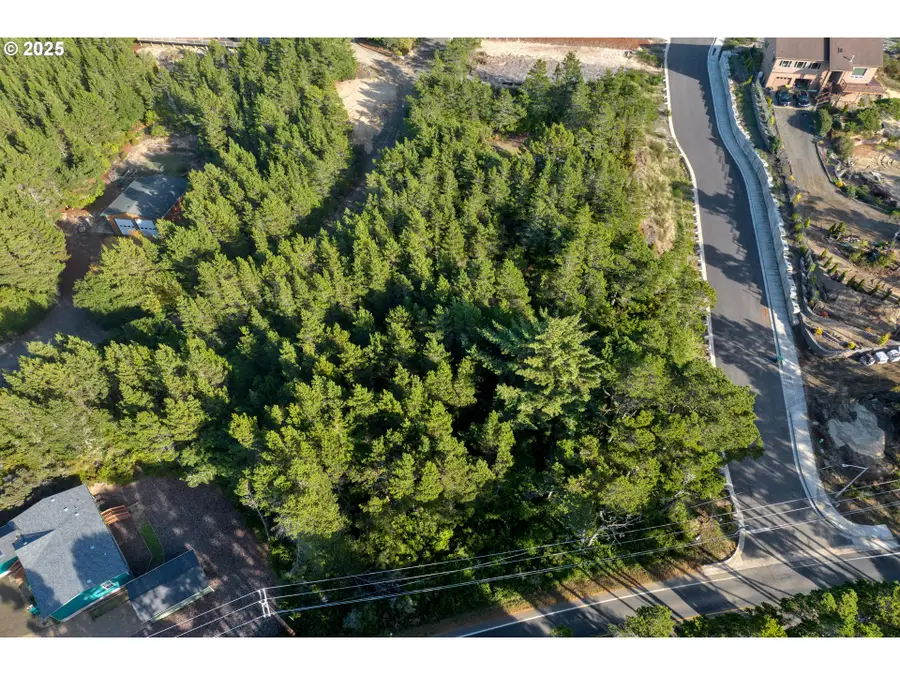 88177 Rhododendron Dr, Florence, OR 97439 - Image #3