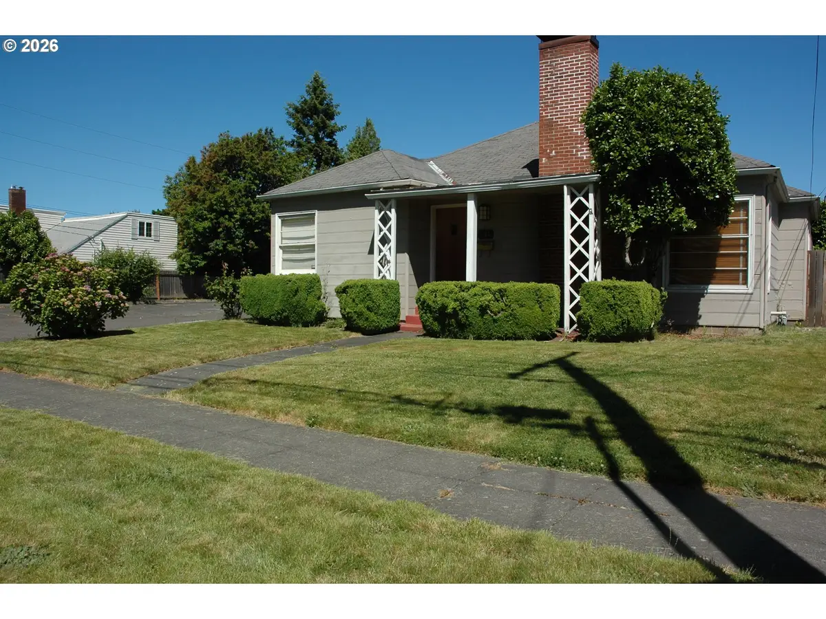 244 SE 5th Ave, Hillsboro, OR 97123 - #1