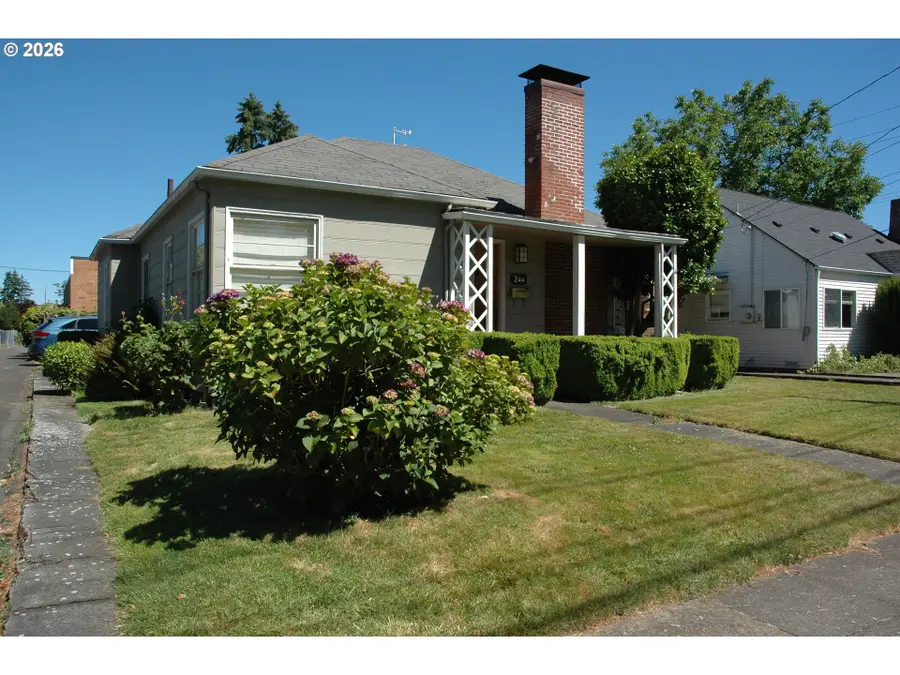 244 SE 5th Ave, Hillsboro, OR 97123 - #3