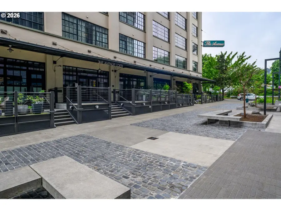 1400 NW Irving St #615, Portland, OR 97209 - #3