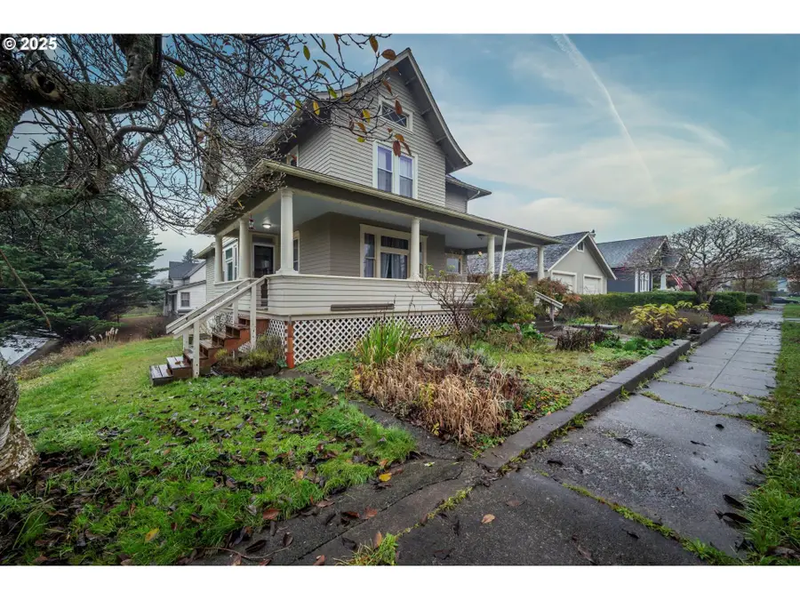 509 N Collier St, Coquille, OR 97423 - Image #2