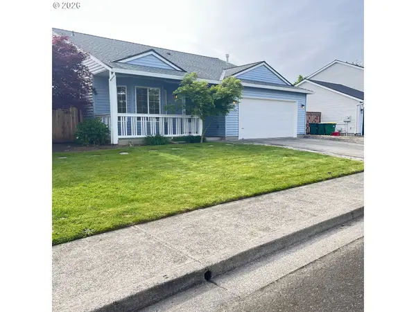 51672 SE 3rd St, Scappoose, OR 97056
