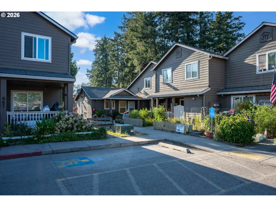665 SE 197th Ave, Portland, OR 97233 - #2
