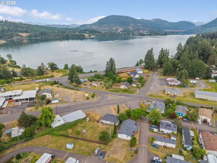 39094 Dexter Rd, Dexter, OR 97431 - #2