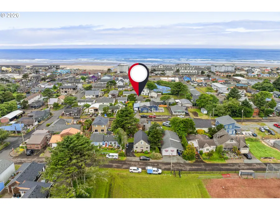 130 N Coral St, Rockaway Beach, OR 97136 - #3