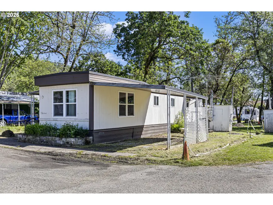 101 Athena Ln, Roseburg, OR 97470 - #2