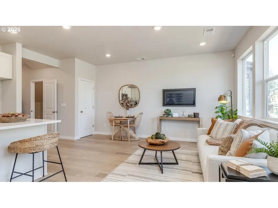 6412 SE Nasha St, Hillsboro, OR 97123 - #2