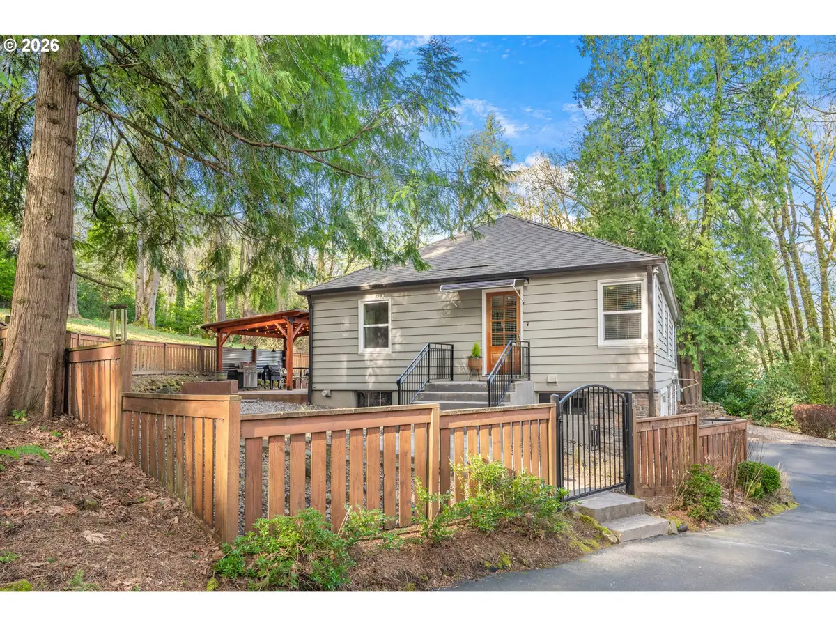 11505 SW Boones Ferry Rd, Portland, OR 97219 - Image #1