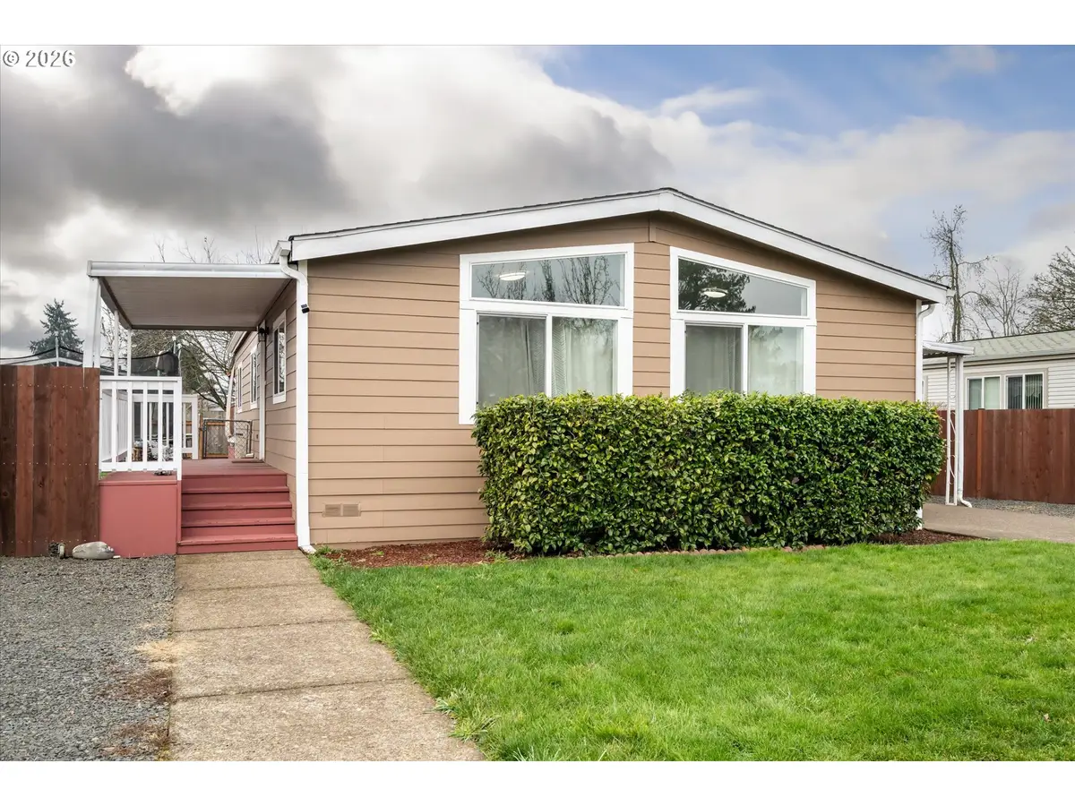 485 Scotts Glen Dr, Springfield, OR 97477 - Image #1