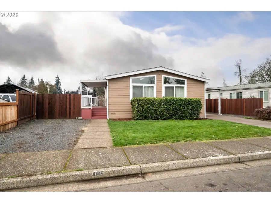 485 Scotts Glen Dr, Springfield, OR 97477 - Image #2