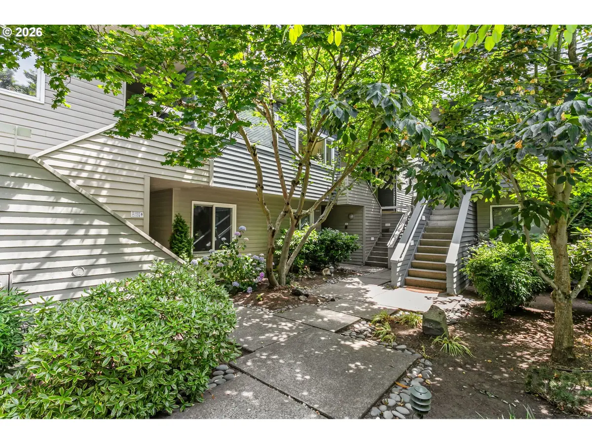 118 N Hayden Bay Dr, Portland, OR 97217 - #1