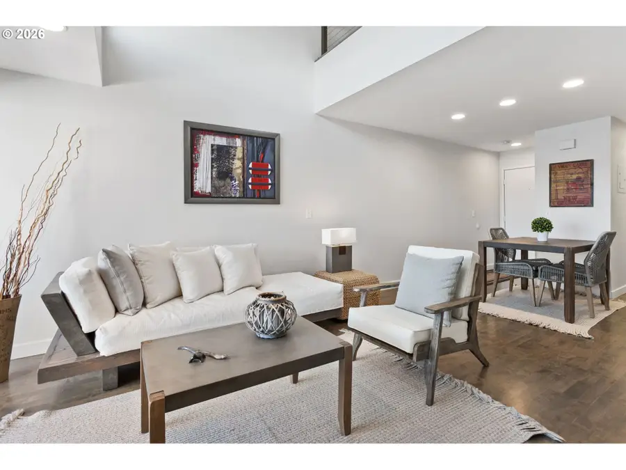 118 N Hayden Bay Dr, Portland, OR 97217 - #3