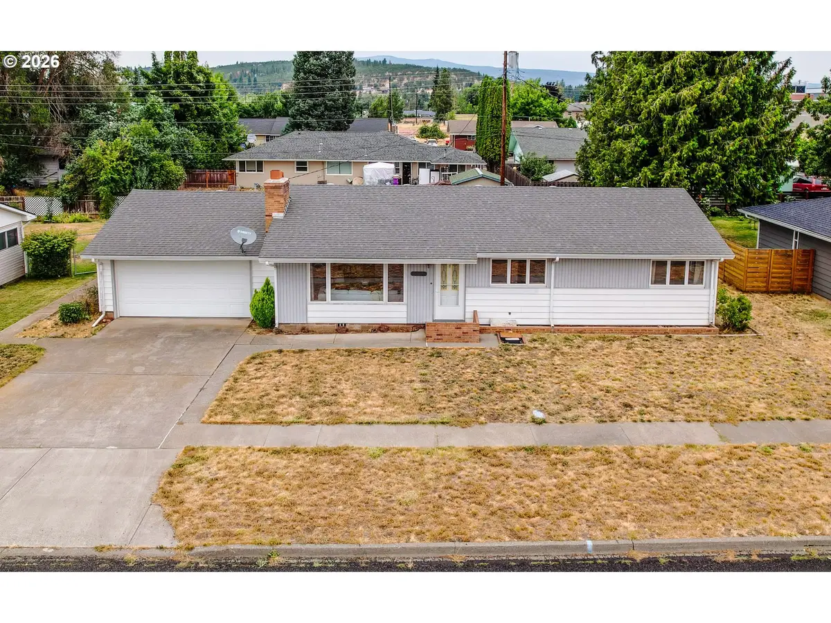 617 Elm St, Goldendale, WA 98620 - #1
