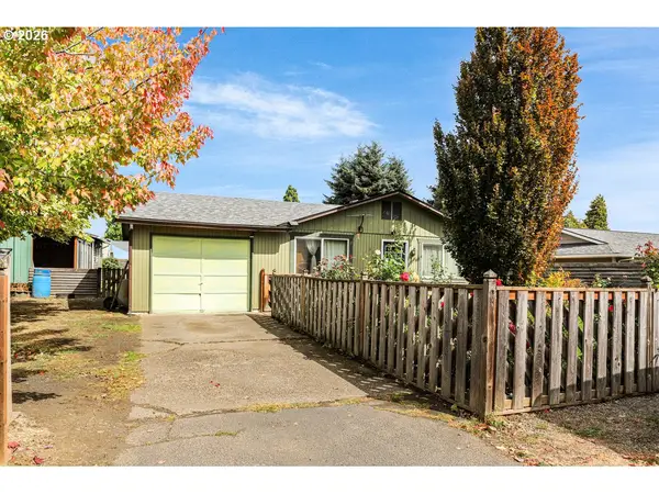 4054 Bartlett Dr, HoodRiver, OR 97031