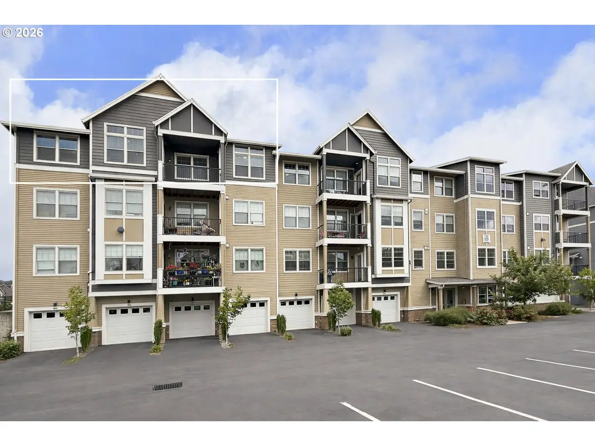 17181 SW Snowdale St #301, Beaverton, OR 97007 - #1