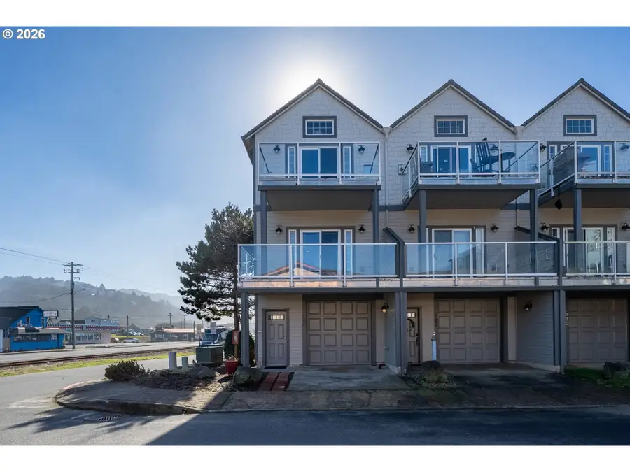108 N 3rd Ave, Rockaway Beach, OR 97136 - #3