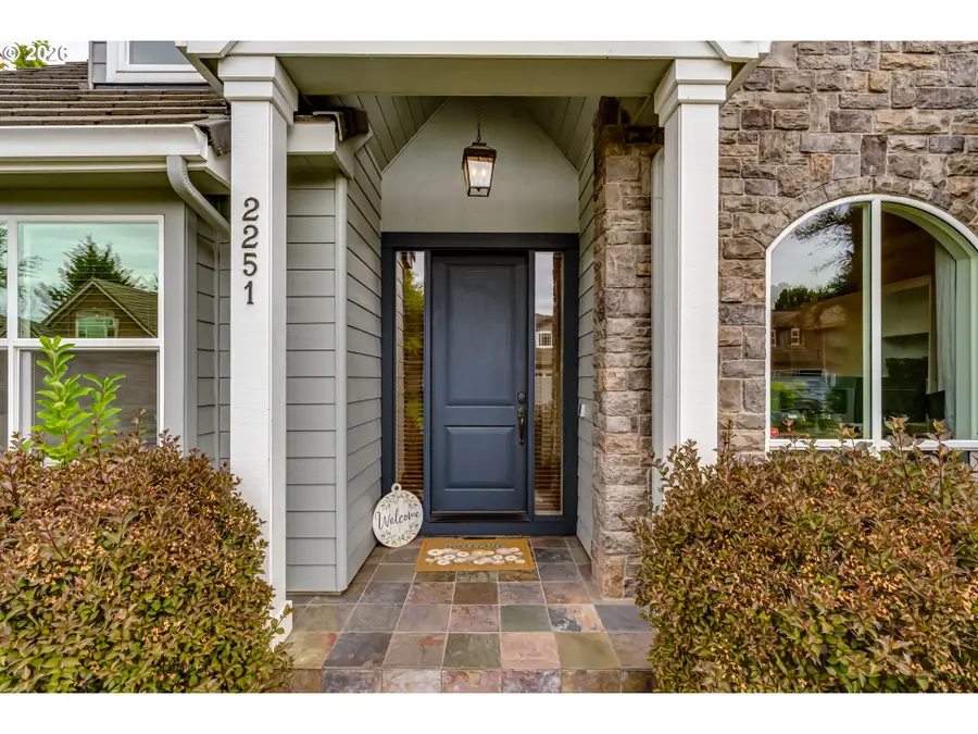 2251 Comstock Ave, Eugene, OR 97408 - #2