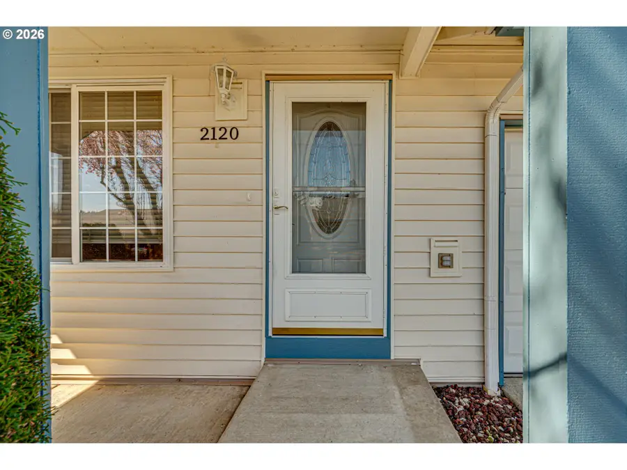 2120 NE 77th Ave, Vancouver, WA 98664 - #2