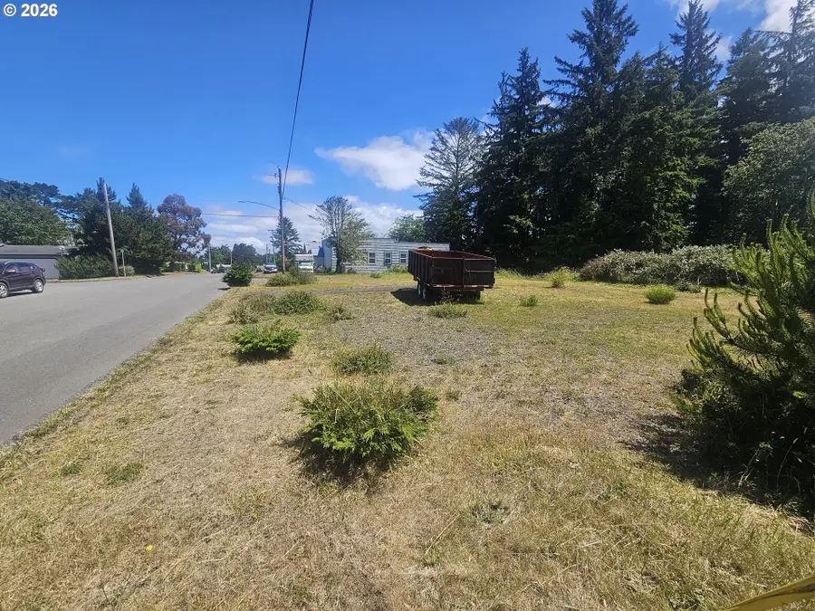 0 N Cammann St, Coos Bay, OR 97420 - #2