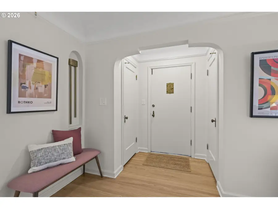 734 SE 69th Ave, Portland, OR 97215 - #3