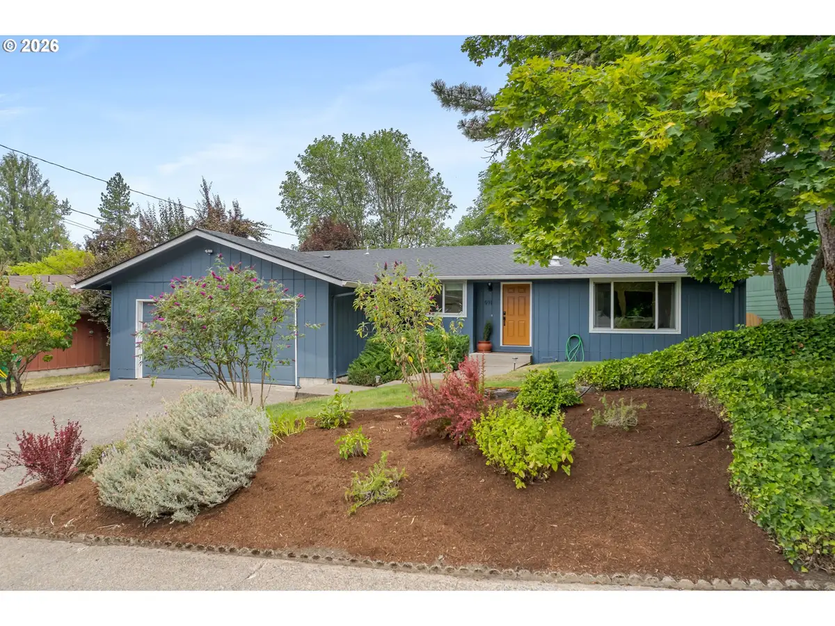 911 Snell St, Eugene, OR 97405 - #1