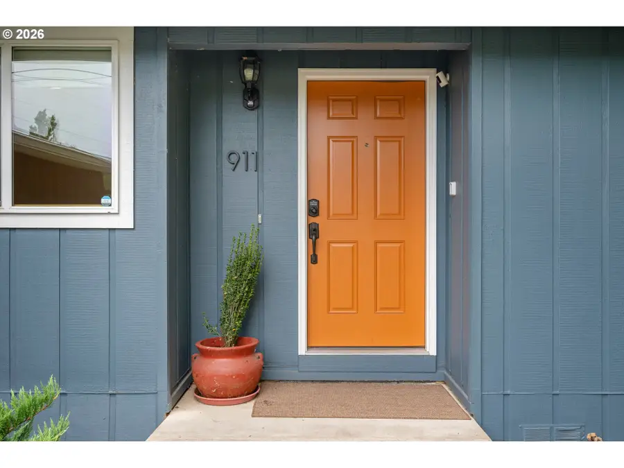 911 Snell St, Eugene, OR 97405 - #3