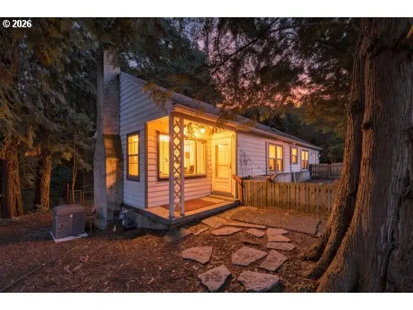 2211 SW Martha St, Portland, OR 97239