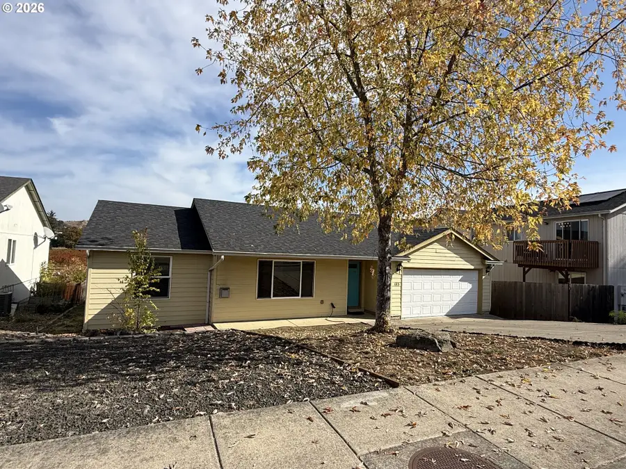 185 SE Lebleu Ln, Winston, OR 97496 - #2