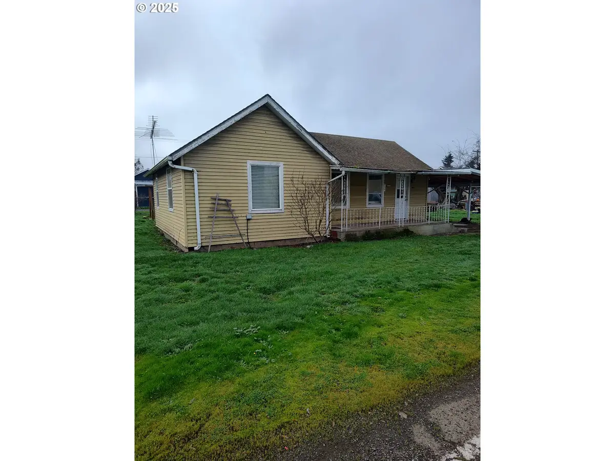 10772 NE Oak St, Donald, OR 97020 - Image #1