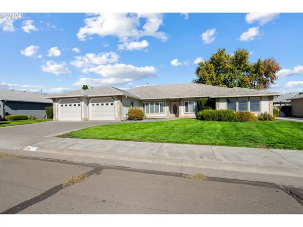 820 W Alder Ave, Hermiston, OR 97838