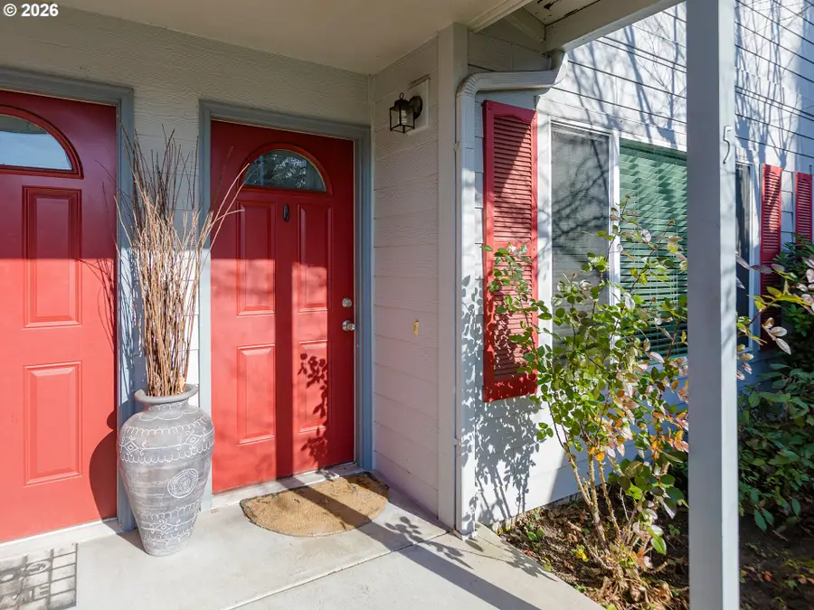 697 32nd St #5, Washougal, WA 98671 - #2