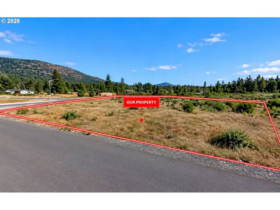640 Schumacher St, Cave Junction, OR 97523 - #3