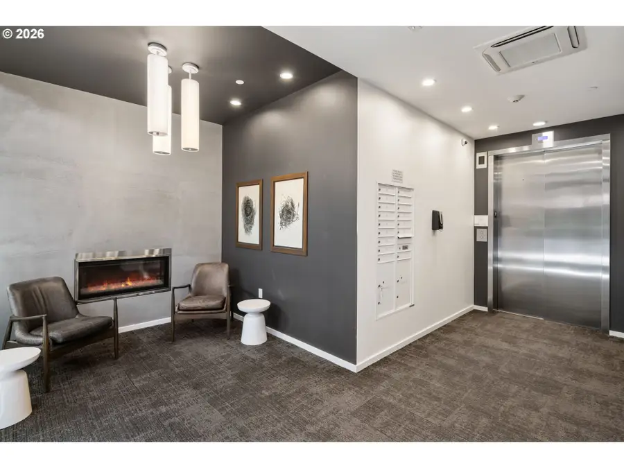 12 NE Fremont St #2W, Portland, OR 97212 - #3