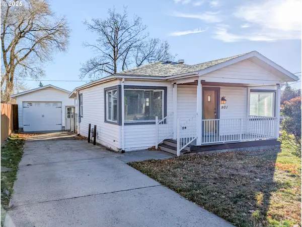 901 2nd St, LaGrande, OR 97850