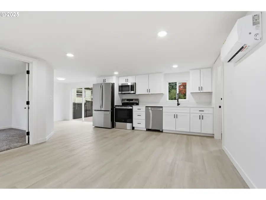 161 NW Freeman Ave, Hillsboro, OR 97124 - Image #3