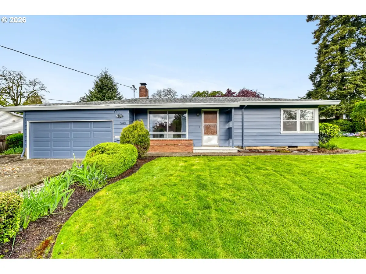 540 E Fairfield St, Gladstone, OR 97027 - #1