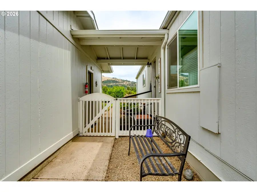 85729 Chelsea Ln, Eugene, OR 97405 - #2