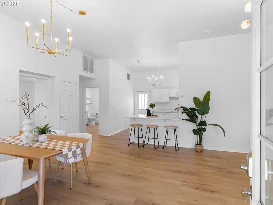 2541 SE 136th Ave, Portland, OR 97236 - Image #3